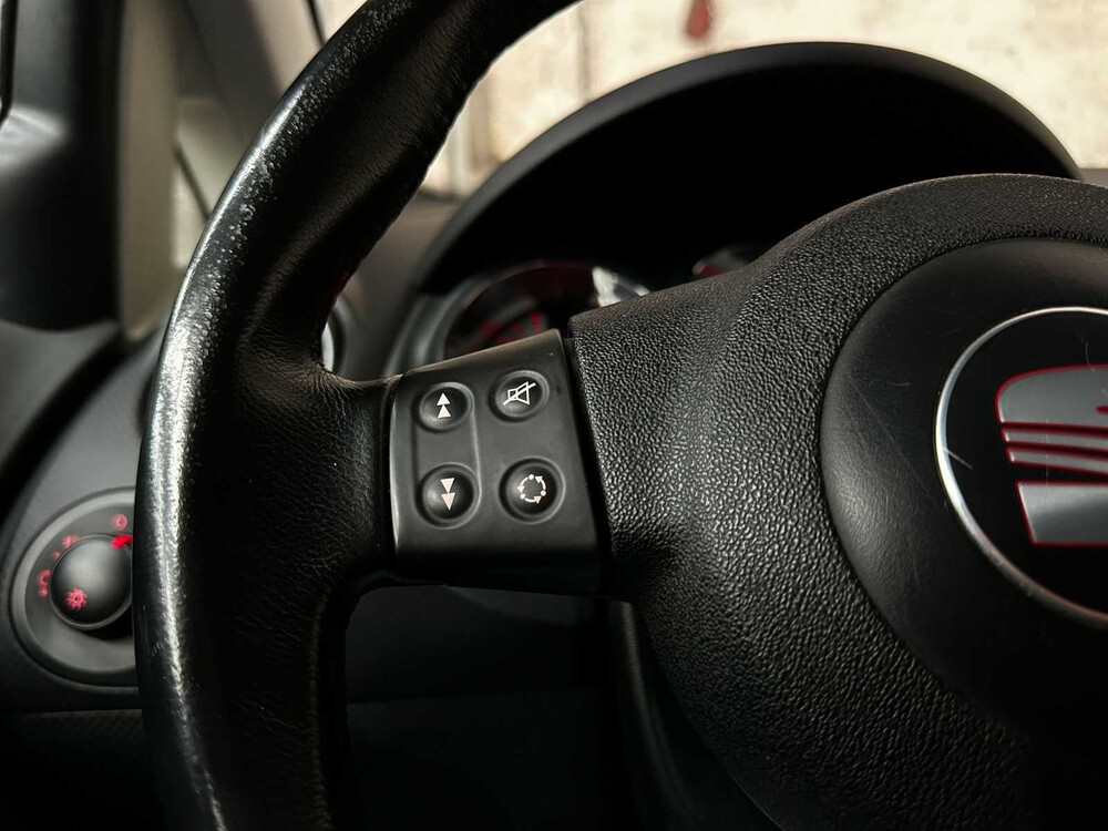 SEAT Altea XL 1,6 Stylance 105 PS 2007 (Original-NL), 29-XJ-RH