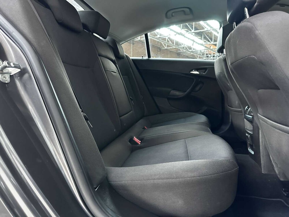 Opel Insignia 1.6 T Edition 179pk 2010 (Origineel-NL), 45-NJT-2