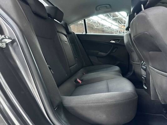 Opel Insignia 1.6 T Edition 179pk 2010 (Origineel-NL), 45-NJT-2