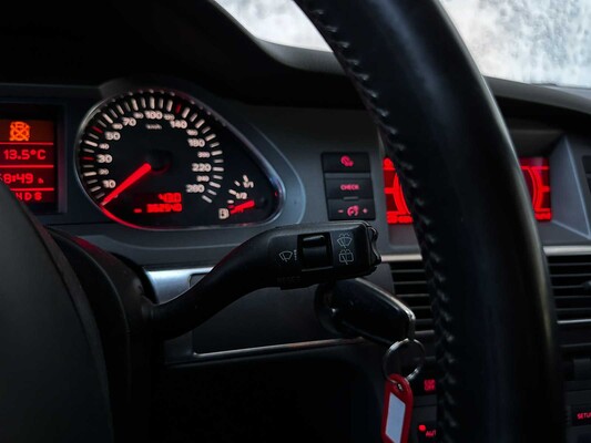 Audi A6 Avant 2.4 Pro Line 174pk 2005, 77-RN-FK