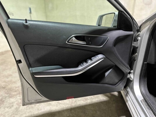Mercedes-Benz A180 Ambition A-klasse 121pk 2012 (Origineel-NL), 75-ZJJ-1