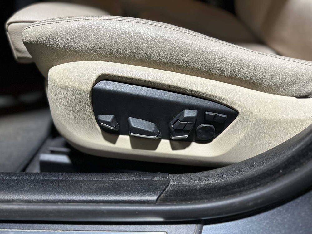 BMW 520i Luxury Edition 5-Reihe 181 PS 2017 (Original-NL), NP-432-L