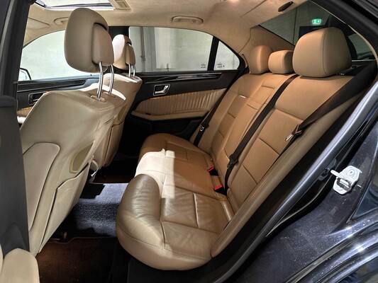 Mercedes-Benz E500 Avantgarde 5,5 V8 387 PS 2011 E-Klasse, JKS-29-N