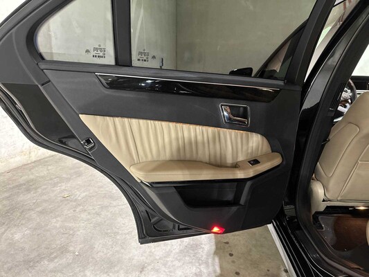 Mercedes-Benz E500 Avantgarde 5,5 V8 387 PS 2011 E-Klasse, JKS-29-N