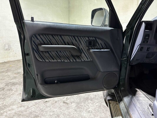 Toyota LandCruiser 90 3.0 HR Blind Van 123pk 2000 (Origineel-NL), 27-VS-NR