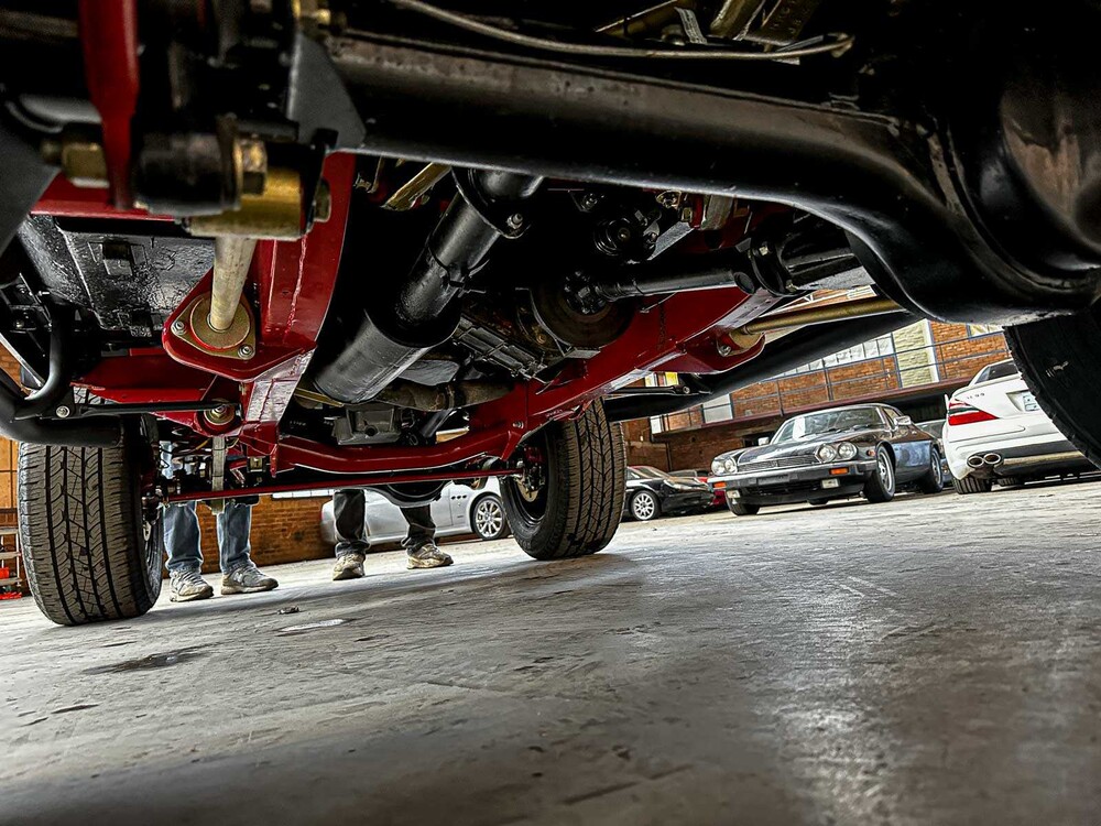 Land Rover Defender 90 V8 LS3 Engine 430hp 1996