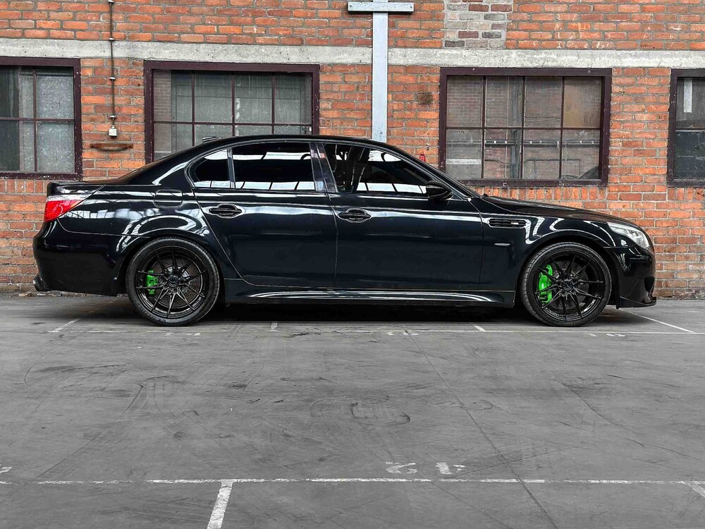 BMW M5 5.0 V10 E60 500pk 2008 5-serie Yountimer