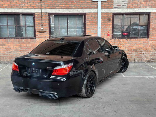 BMW M5 5.0 V10 E60 500pk 2008 5-serie Yountimer