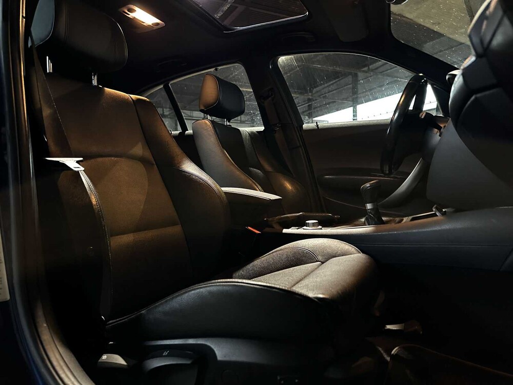 BMW 130i Introduction M-Sport 3.0 6-cilinder in-lijn 265pk 2005 1-serie, 50-TH-RD Youngtimers