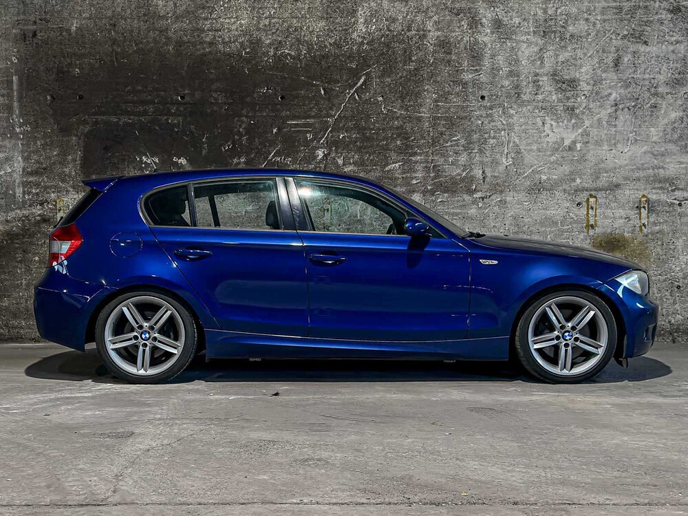 BMW 130i Introduction M-Sport 3.0 6-cilinder in-lijn 265pk 2005 1-serie, 50-TH-RD Youngtimers