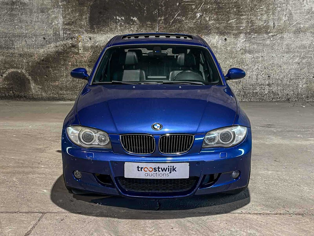 BMW 130i Introduction M-Sport 3.0 6-cilinder in-lijn 265pk 2005 1-serie, 50-TH-RD Youngtimers