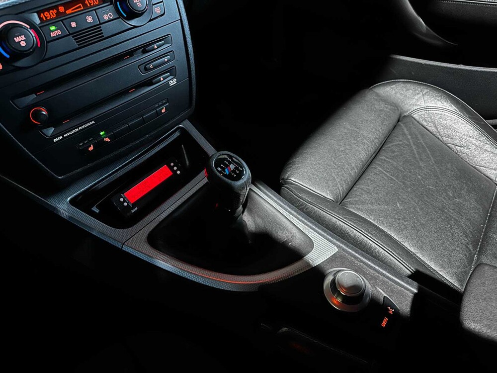 BMW 130i Introduction M-Sport 3.0 6-cilinder in-lijn 265pk 2005 1-serie, 50-TH-RD Youngtimers