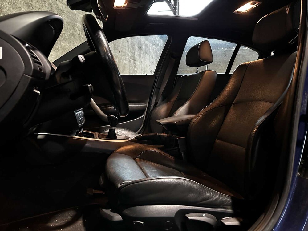 BMW 130i Introduction M-Sport 3.0 6-cilinder in-lijn 265pk 2005 1-serie, 50-TH-RD Youngtimers