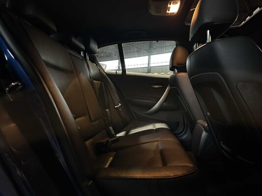 BMW 130i Introduction M-Sport 3.0 6-cilinder in-lijn 265pk 2005 1-serie, 50-TH-RD Youngtimers