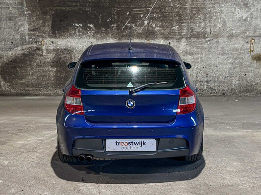 BMW 130i Introduction M-Sport 3.0 6-cylinder in-line 265hp 2005 1-series, 50-TH-RD Youngtimers