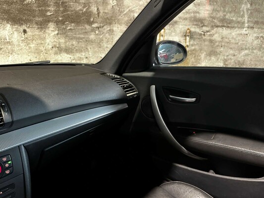 BMW 130i Introduction M-Sport 3.0 6-cilinder in-lijn 265pk 2005 1-serie, 50-TH-RD Youngtimers