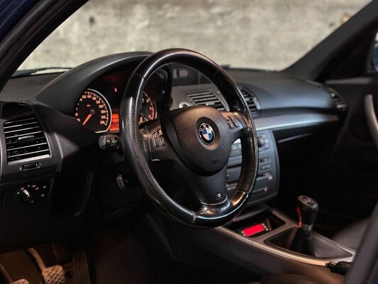 BMW 130i Introduction M-Sport 3.0 6-cilinder in-lijn 265pk 2005 1-serie, 50-TH-RD Youngtimers