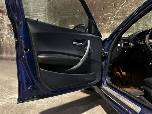 BMW 130i Introduction M-Sport 3.0 6-cilinder in-lijn 265pk 2005 1-serie, 50-TH-RD Youngtimers