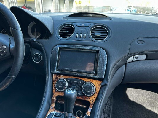 Mercedes-Benz SL550 5.5 V8 R23 388hp 2011 SL-Class