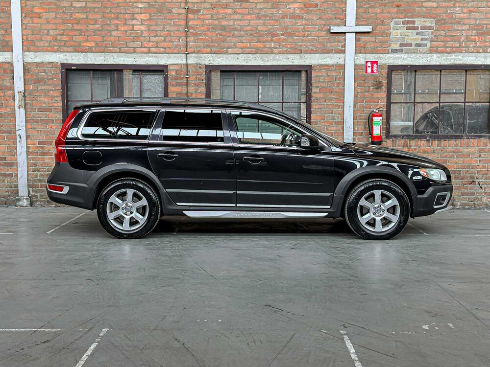 Volvo XC70 2.4 D5 Summum 185pk 2009, PD-287-R Youngtimer