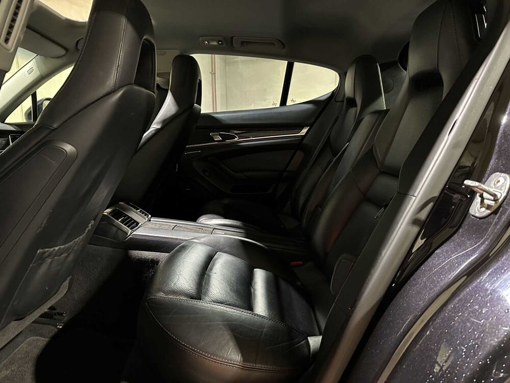 Porsche Panamera 3,6 V6 PDK 299 PS 2011