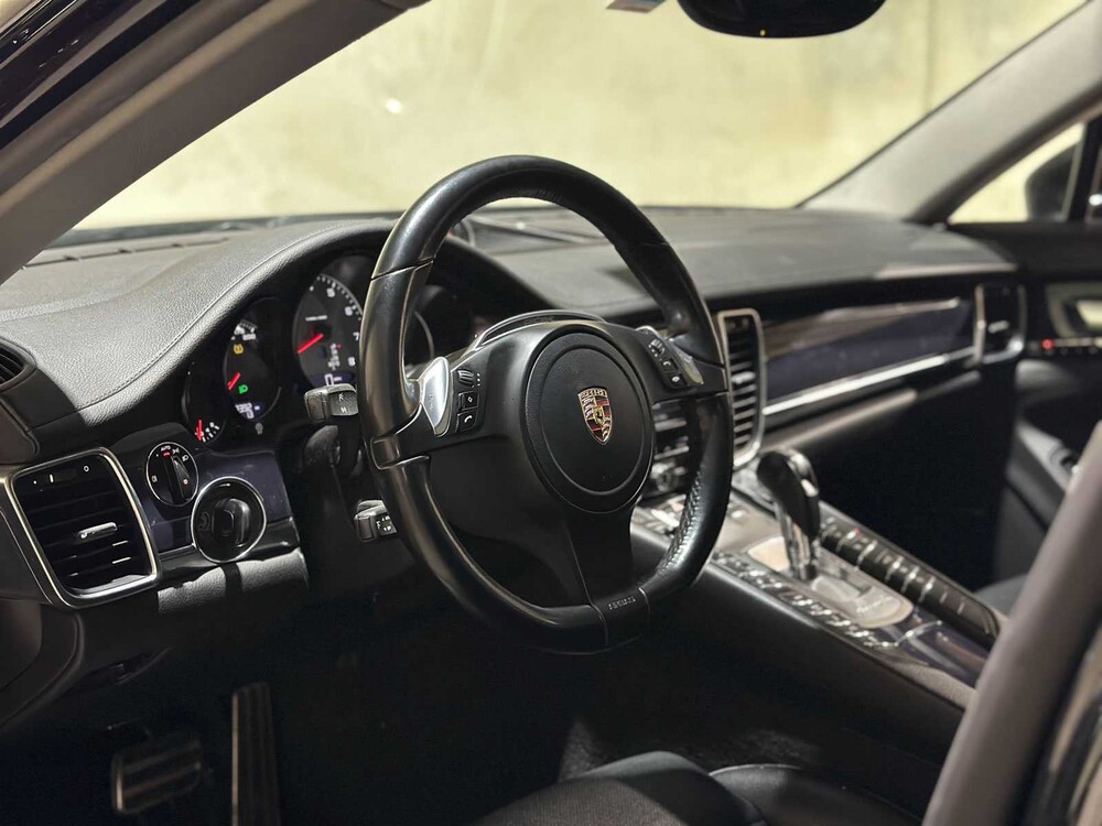 Porsche Panamera S 4.8 V8 405 PS 2011
