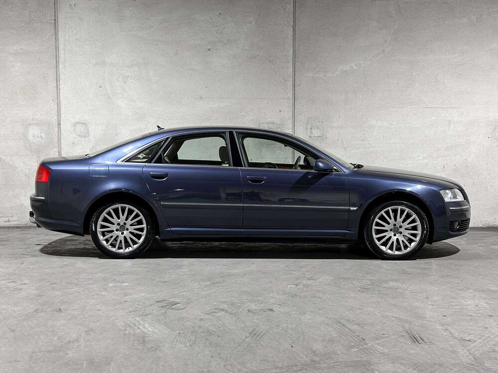 Audi A8 4.2 V8 Quattro Pro Line 350hp 2007 (Original-NL + 1st Owner), 25-XH-VZ