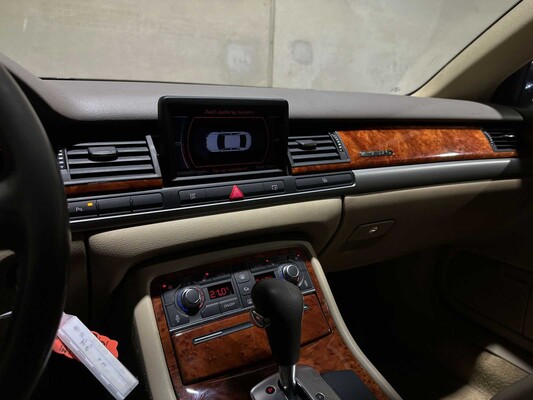 Audi A8 4.2 V8 Quattro Pro Line 350pk 2007 (Origineel-NL + 1e Eigenaar), 25-XH-VZ