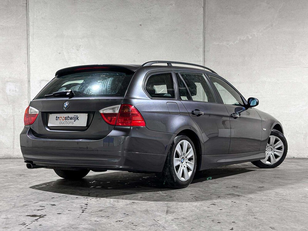 BMW 318i Touring High Executive 3-serie 141pk 2008, 22-HNJ-3 youngtimer