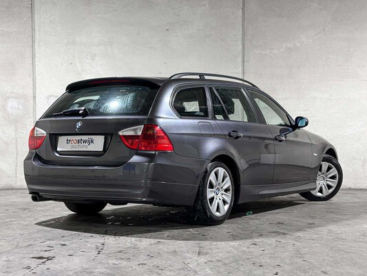 BMW 318i Touring High Executive 3-serie 141pk 2008, 22-HNJ-3 youngtimer