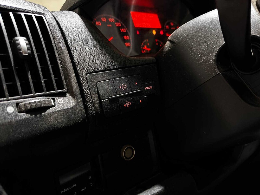 Peugeot Boxer 330 2.2 HDI 6-Persoons Dubbele Cabine 110pk 2013 (Origineel-NL), VD-010-R