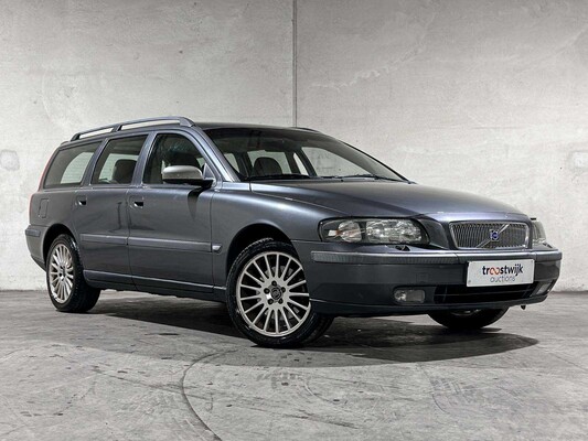 Volvo V70 2.4 D5 Geartronic Edition II 163hp 2003, 82-KSR-8 Youngtimer