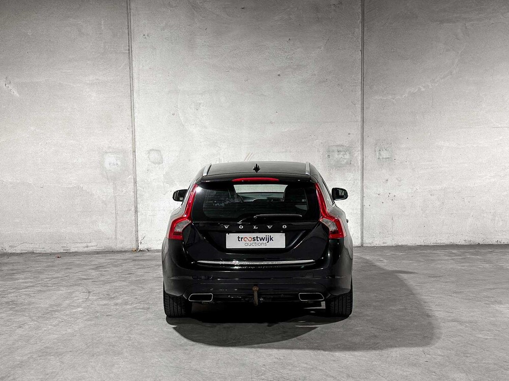 Volvo V60 2.4 D6 AWD Plug-In Hybrid Summum 215pk 2013 (Origineel-NL), 6-SVN-43