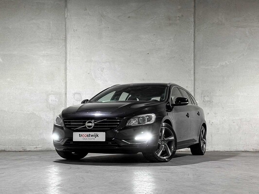 Volvo V60 2,4 D6 AWD Plug-In Hybrid Summum 215 PS 2013 (Original-NL), 6-SVN-43