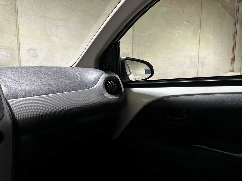 Peugeot 108 1.0 e-VTi Active 71pk 2021 (Origineel-NL+1e eigenaar), L-297-BB
