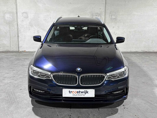 BMW 520i Touring High Executive Sport-Line 5-serie 184pk 2019 (Origineel-NL), XG-208-V