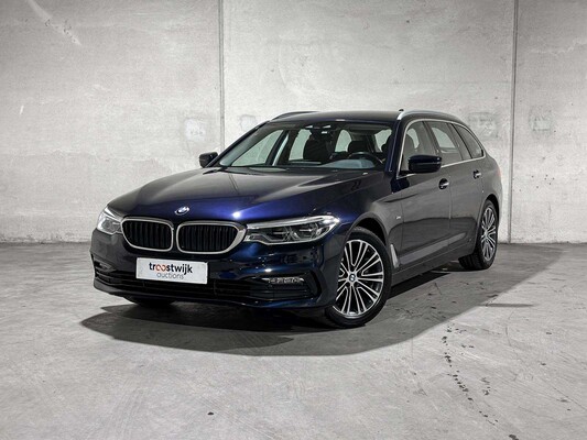 BMW 520i Touring High Executive Sport-Line 5-serie 184pk 2019 (Origineel-NL), XG-208-V