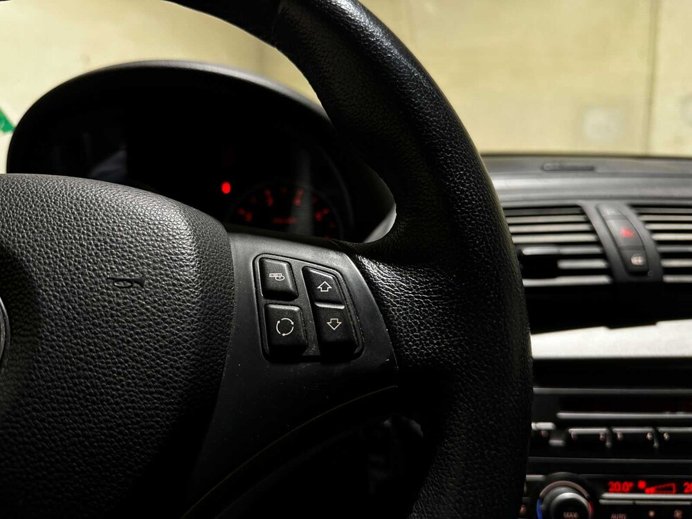 BMW 116i Corporate Business Line 1-serie 121pk 2010, 65-LFP-5