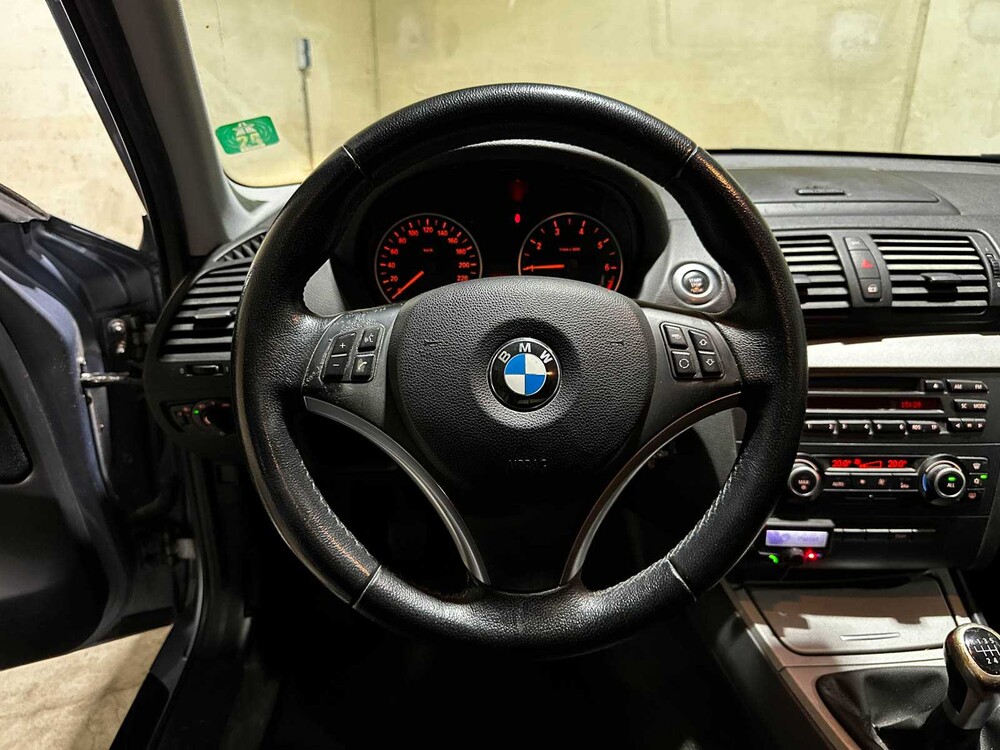 BMW 116i Corporate Business Line 1-serie 121pk 2010, 65-LFP-5