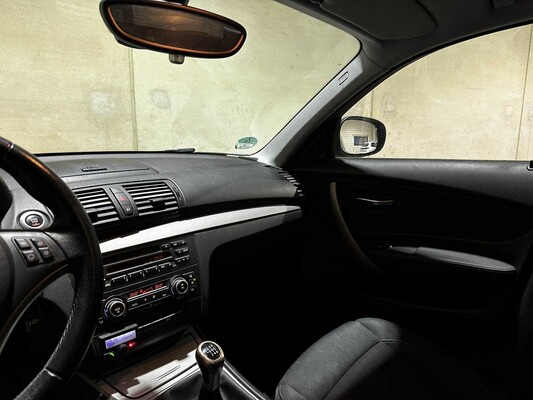 BMW 116i Corporate Business Line 1-serie 121pk 2010, 65-LFP-5
