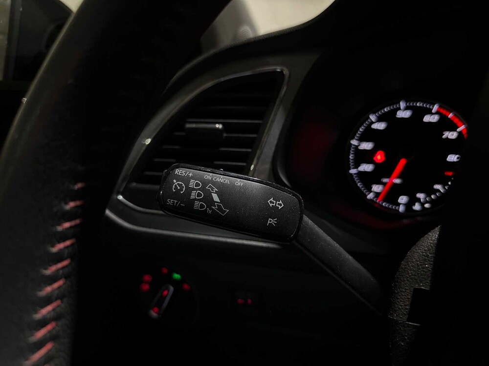 SEAT Leon 1.4 TSI Style 121pk 2013, N-494-VV