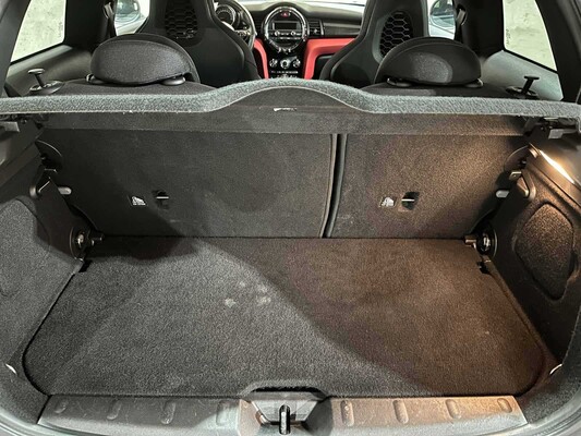 Mini John Cooper Works 2.0 F56 231 PS 2015, SH-393-N