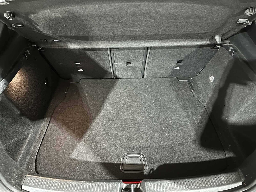 Mercedes-Benz A180 d 7G-DCT Business Solution A-Klasse 116 PS 2020 (Ursprünglicher NL+1. Besitzer), H-772-KD