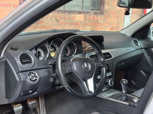 Mercedes-Benz C180 CDI Business Class Avantgarde 120pk 2013 C-klasse, 20-ZVX-8