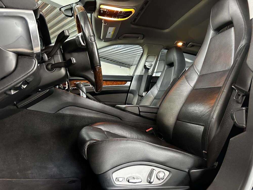 Porsche Panamera S 4.8 V8 405pk 2012