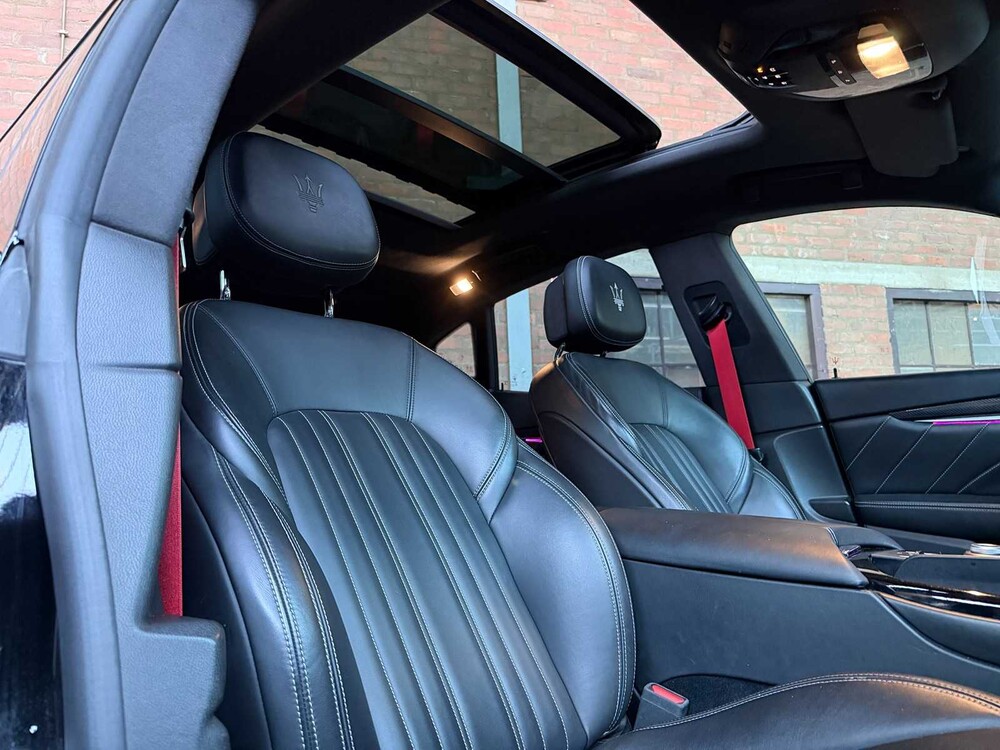 Maserati Levante 3.0 V6 AWD GranLusso 349pk 2019, T-075-PR