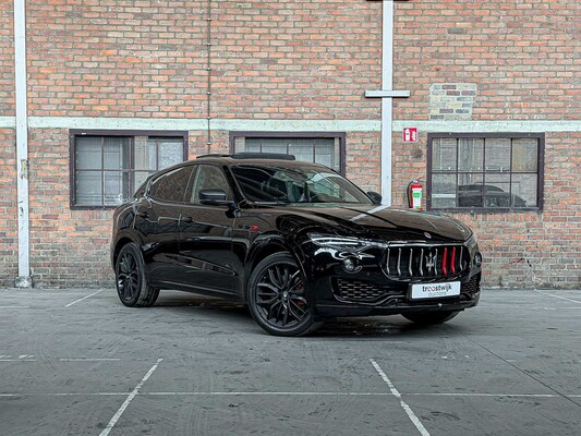 Maserati Levante 3.0 V6 AWD GranLusso 349pk 2019, T-075-PR