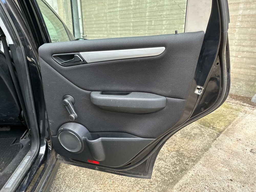 Mercedes-Benz A170 Avantgarde 116pk 2005 (Origineel-NL) A-klasse Automaat, 31-RK-BR