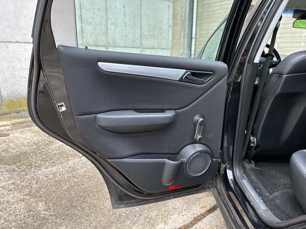 Mercedes-Benz A170 Avantgarde 116pk 2005 (Origineel-NL) A-klasse Automaat, 31-RK-BR