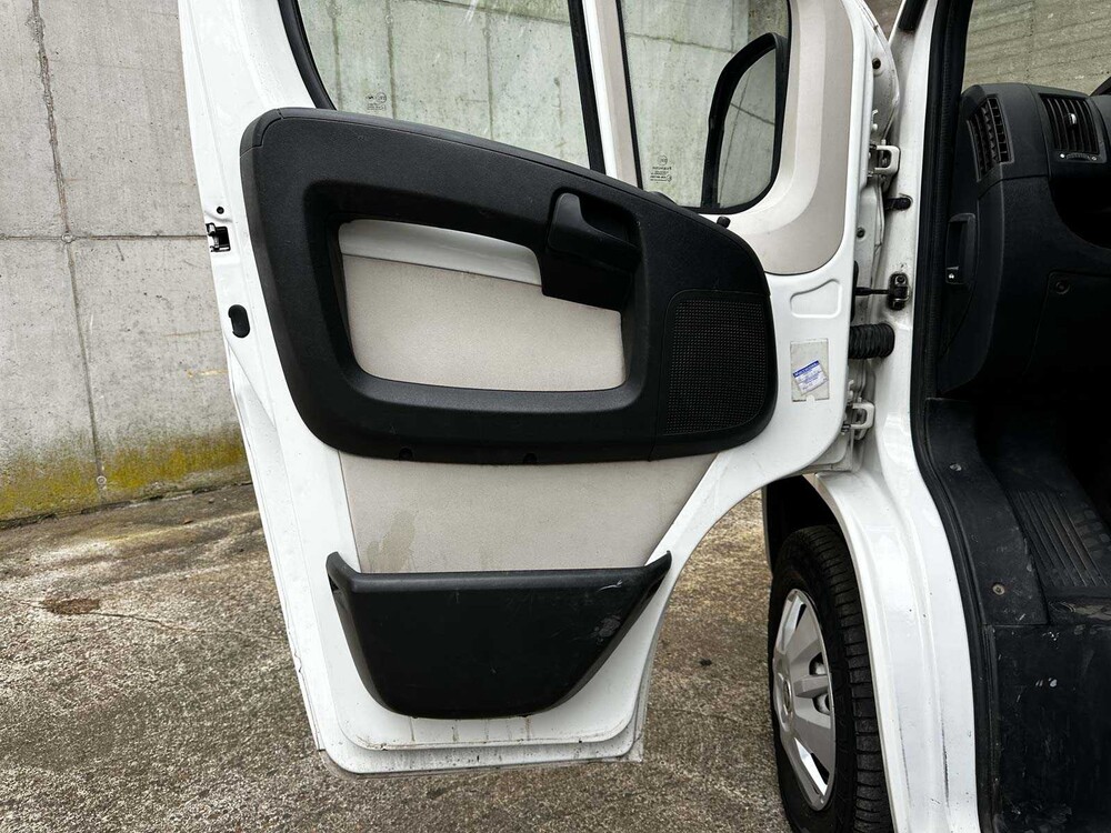 Peugeot Boxer 335 2.2 HDI L3H2 XR 131pk 2016, VZF-89-S